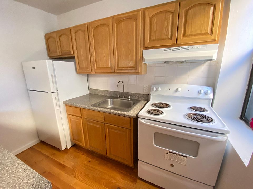 89 WOLFS LN Pelham NY Zillow