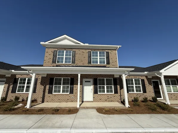602 W Hill St, Benson, NC 27504