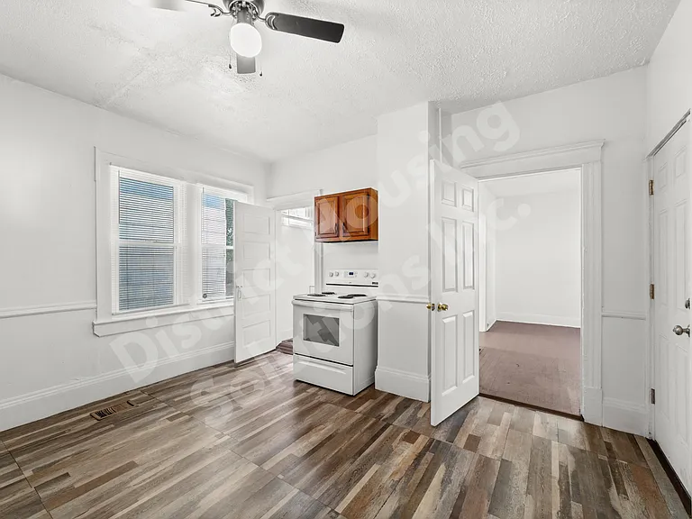 8302 Sowinski Ave — Photo 3