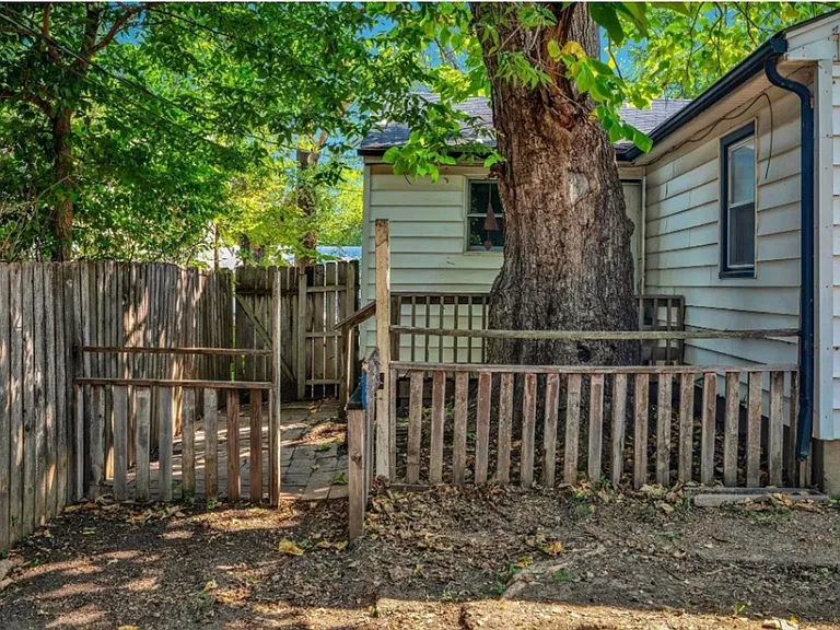 3125 SE Dupont St — Photo 23