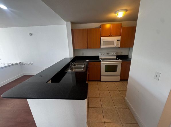 1780 Palm Cove Blvd #6-305