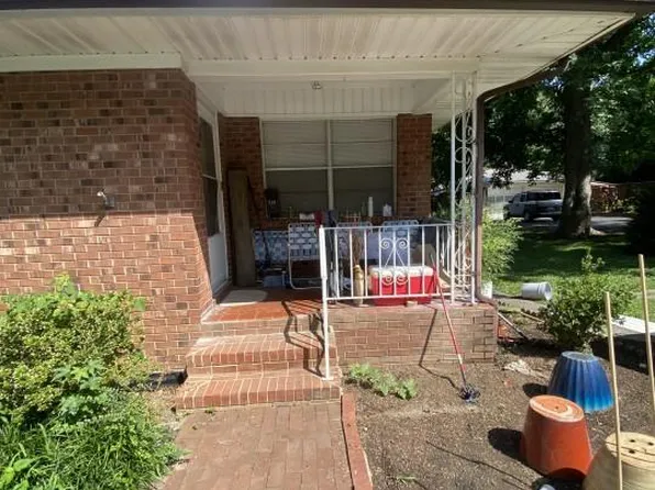 208 N Salisbury Ave, Spencer, NC 28159