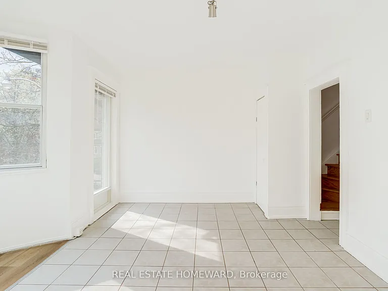 208 Ontario St #UPPER — Photo 14