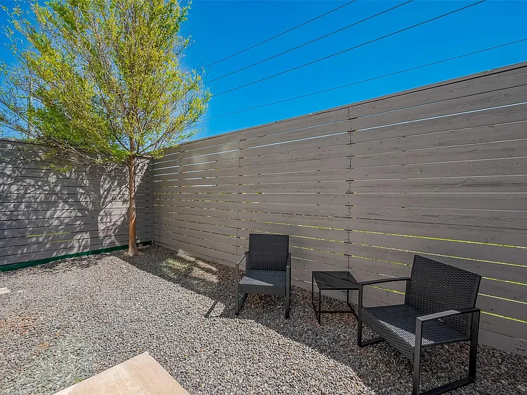 5919 E Post Oak Ln — Photo 37