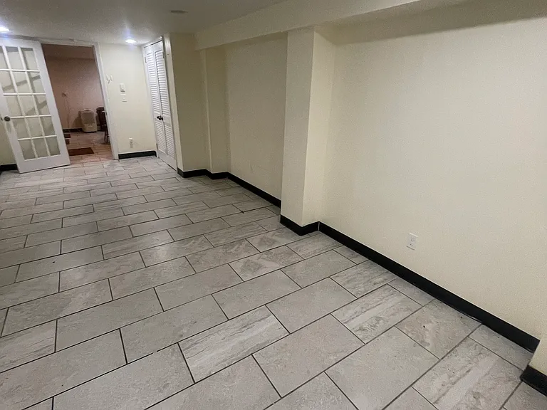 710 Connecticut Ave #BASEMENT — Photo 1