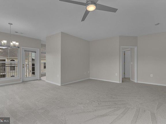 5th image of 2911 Deer Hollow Way Unit 420