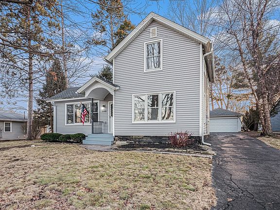 2nd image of 790 Hillview Ave