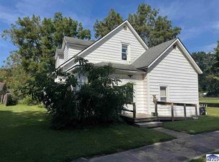747 S 7th St, Clinton, IN 47842