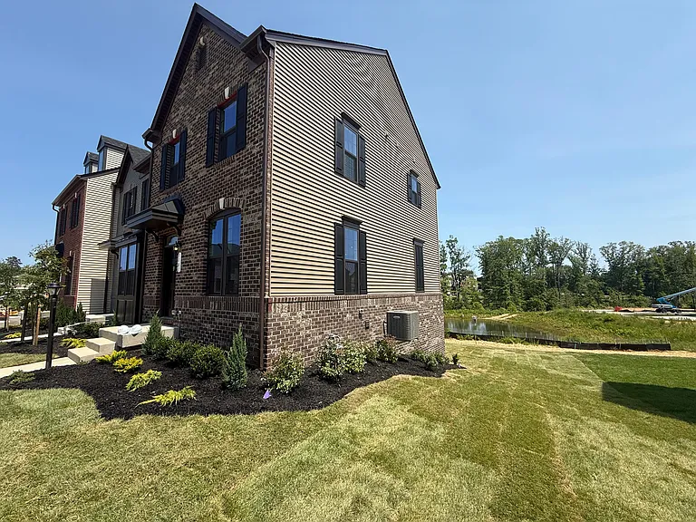 1101 Arborway Ln #1 — Photo 1