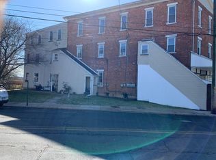 2 E Broad St APT 3, Trumbauersville, PA 18970