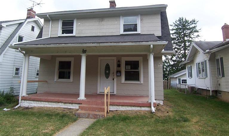 1st image of 210 Odlin Ave