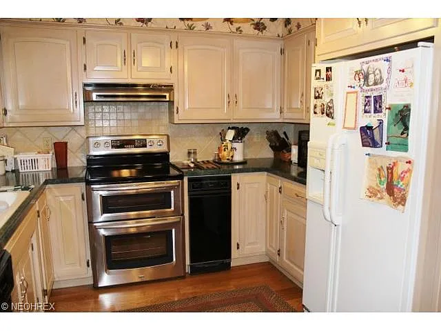 3357 Samuel Rd photo 1