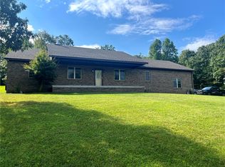 75 Cave St, Fairchance, PA 15436
