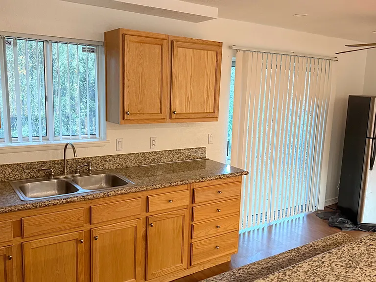 2100 Zermatt Dr — Photo 10