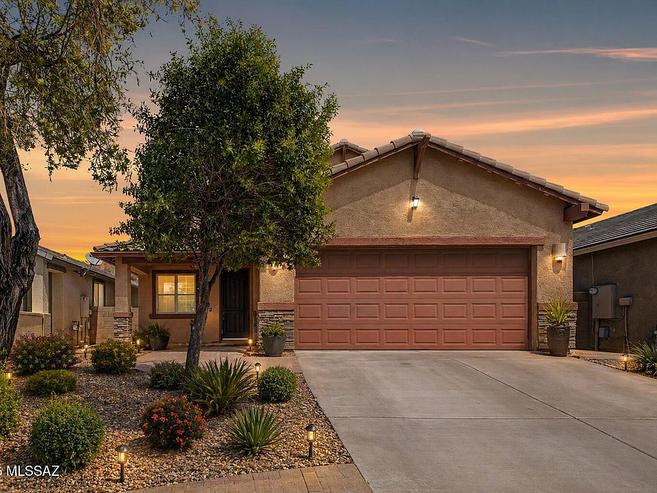1st image of 10457 S Boothill Way