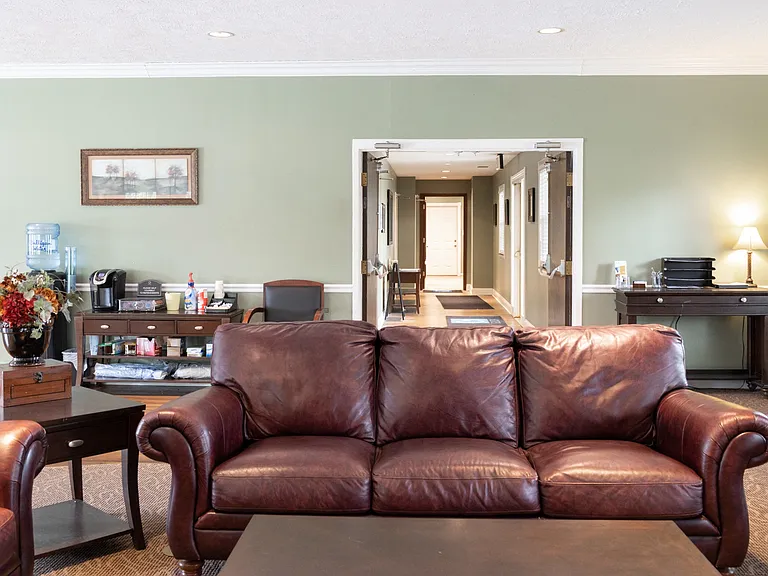 Clubhouse Interior Amenities at University Park Apartments