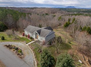 412 Hope Dr, Rutherfordton, NC 28139