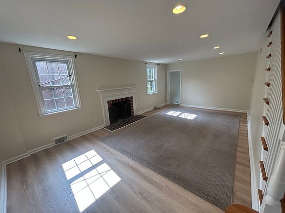 4th image of 1524 Knox Rd