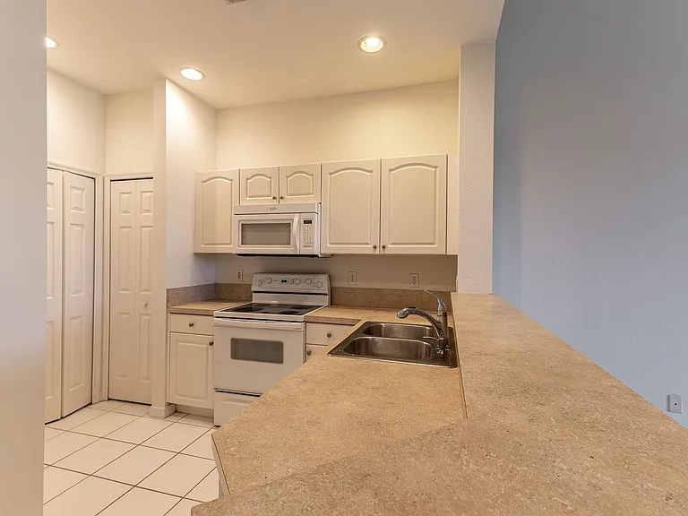 4255 Liron Ave #202 — Photo 6
