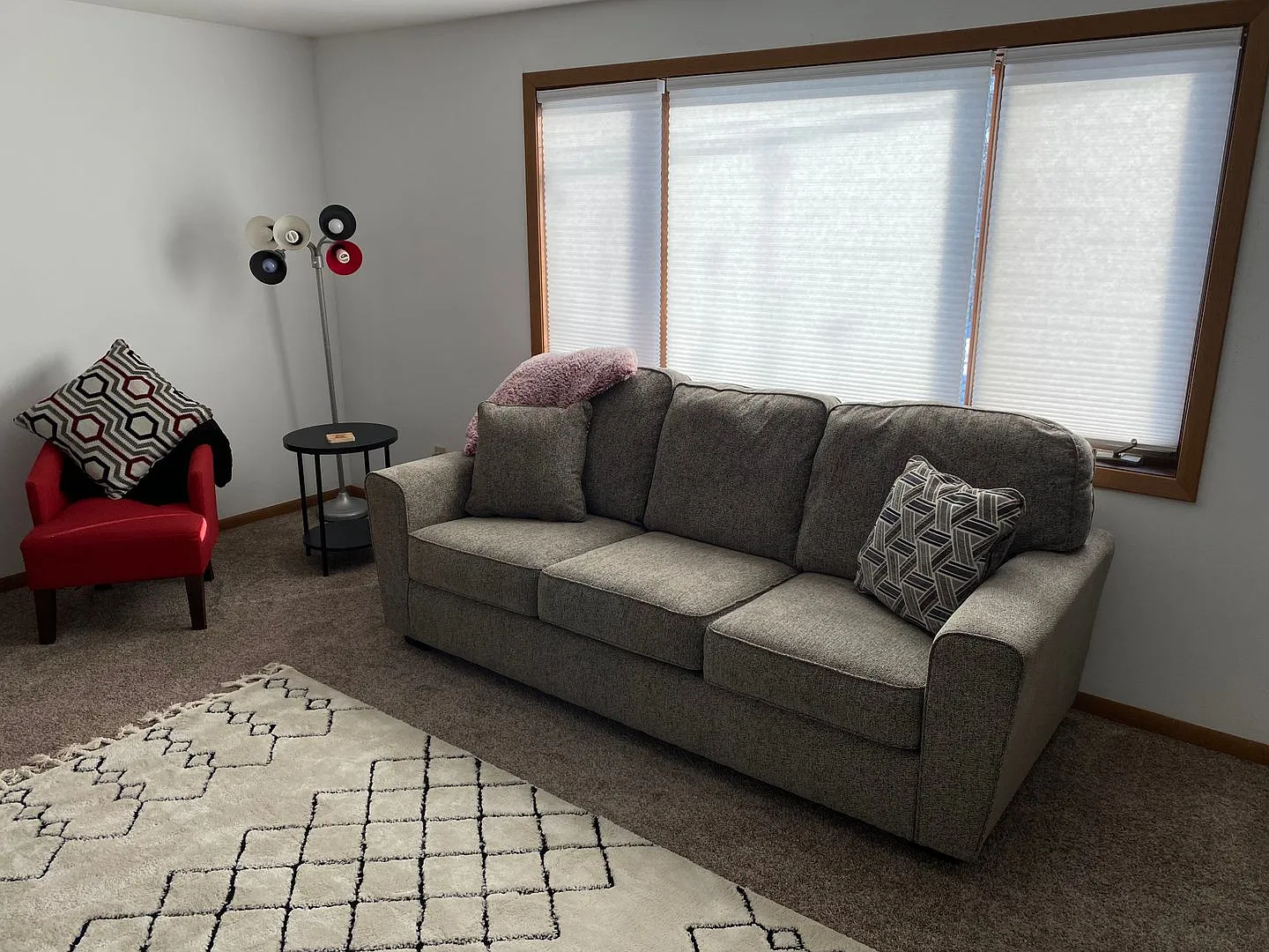 307 S Vine Avenue — Photo 4