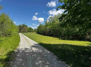 5911 Goerlitz Rd, Boonville, IN 47601
