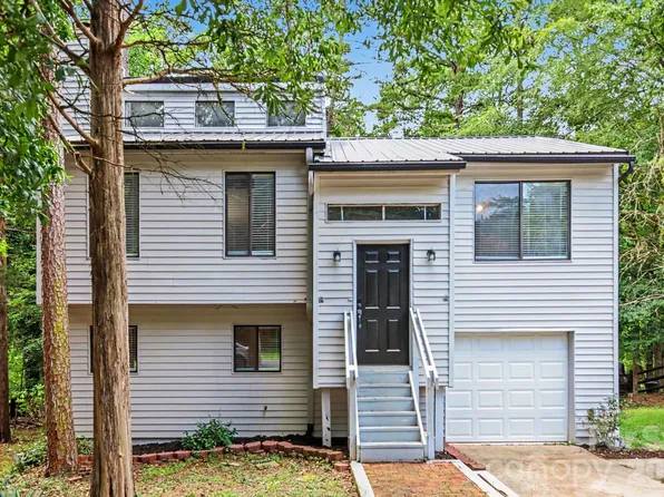 12000 Rock Canyon Dr, Charlotte, NC 28226
