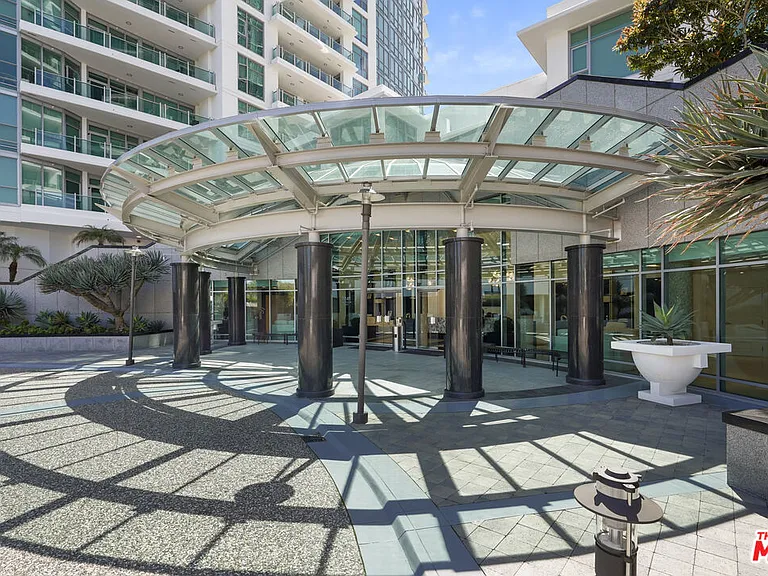 3141 Michelson Dr #1506 — Photo 49