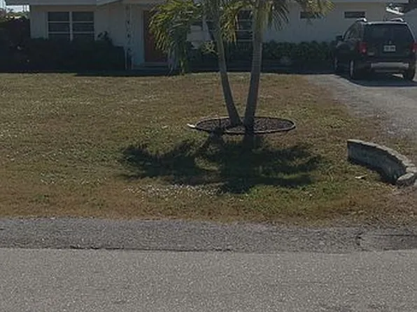 1975 Maryland Ave, Grove City, FL 34224