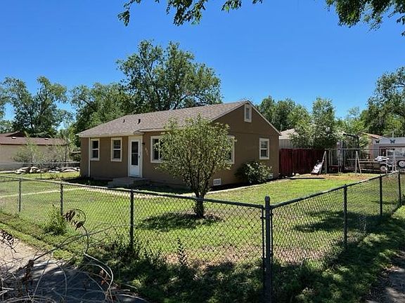 2nd image of 631 William Ave