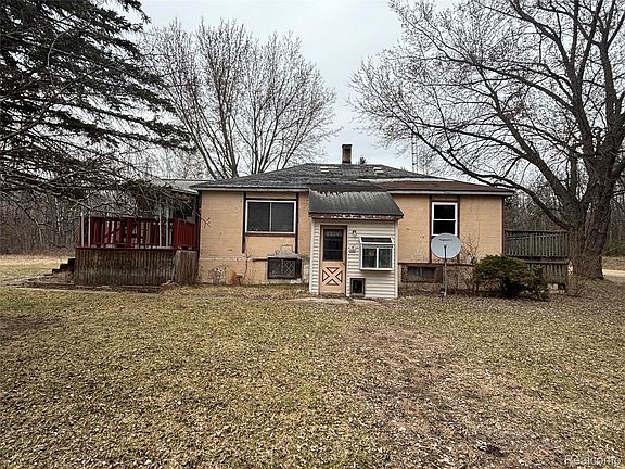 4th image of 1904 Hay Rd