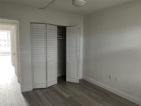 4th image of 1770 NE 191st St #510-C1