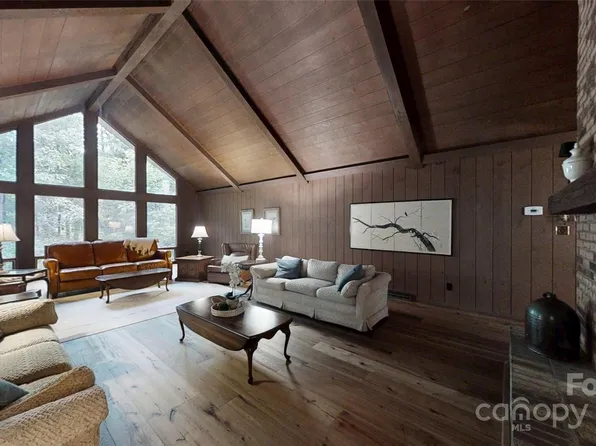 139 Cricket Creek Dr, Cherryville, NC 28021