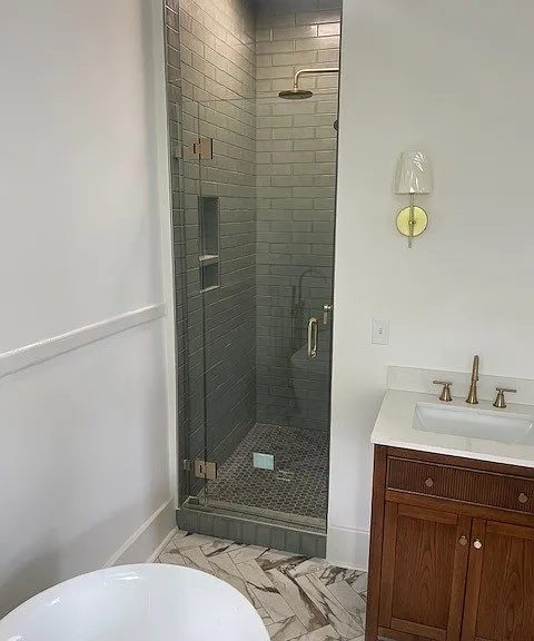 718 E Henry St — Photo 11