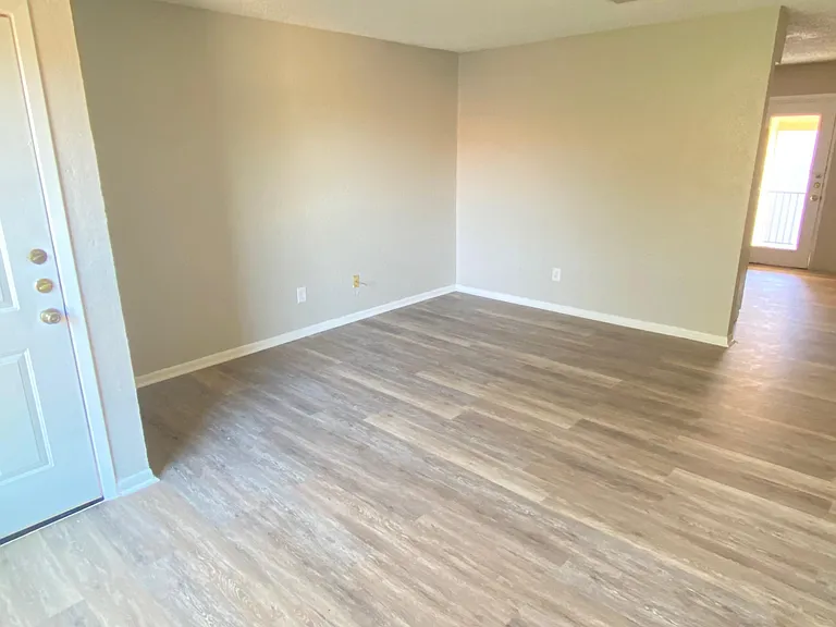 2413 Valley Forge Ave #D — Photo 6