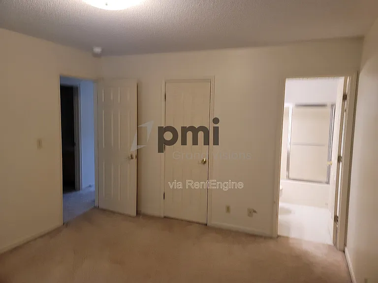 1306 Arthur Ave #8 — Photo 11