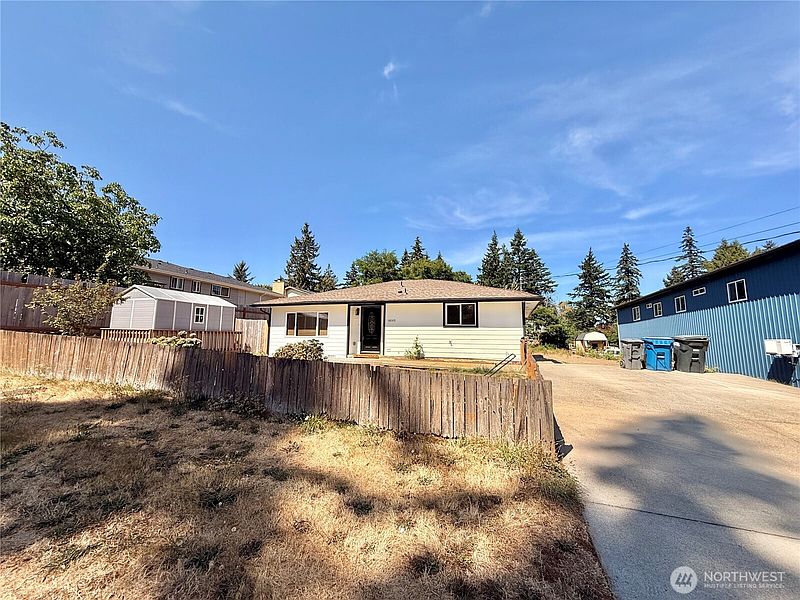 3rd image of 4040 S 168th Street