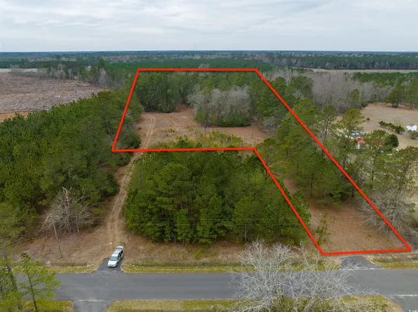 7591 Bellaire Dr., Nichols, SC 29581