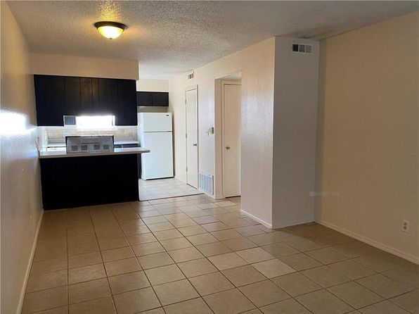 1810 W Twin Springs St APT 8, Siloam Springs, AR 72761