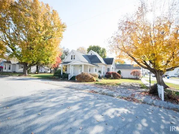 400 E Maple St, Oaktown, IN 47561