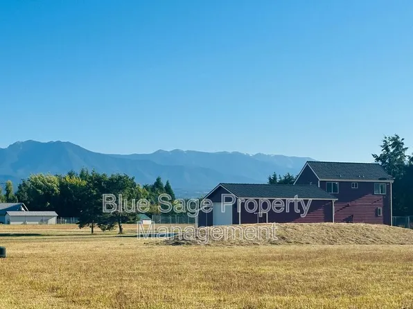 262 Lotzgesell Rd, Sequim, WA 98382