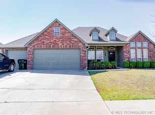 8800 N 144th East Ave, Owasso, OK 74055