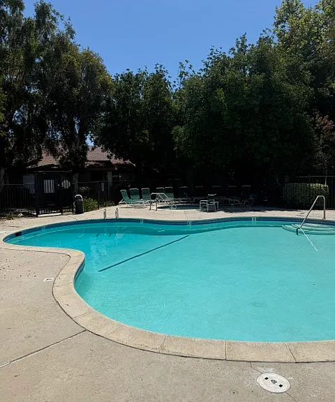 8536 De Soto Ave #13 — Photo 2