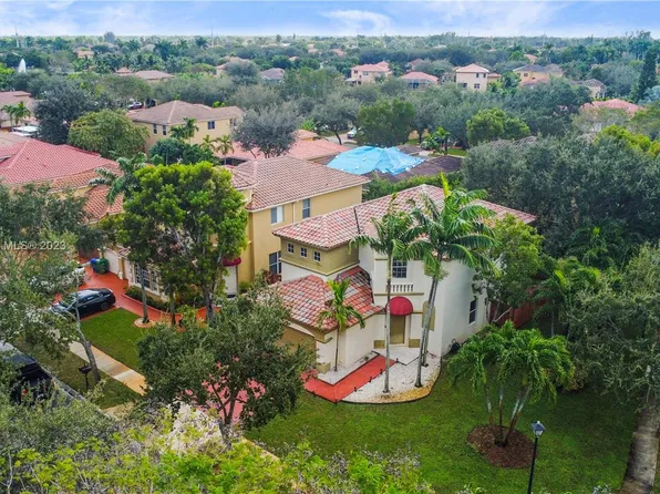 12880 SW 50th Ct, Hollywood, FL 33027