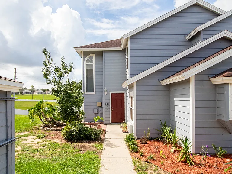 275 Mango Dr #A — Photo 2