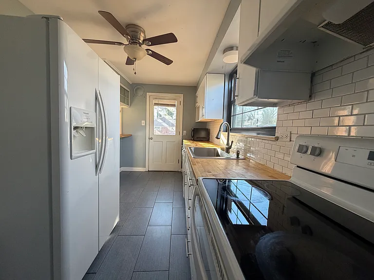 106 Circle Dr — Photo 5