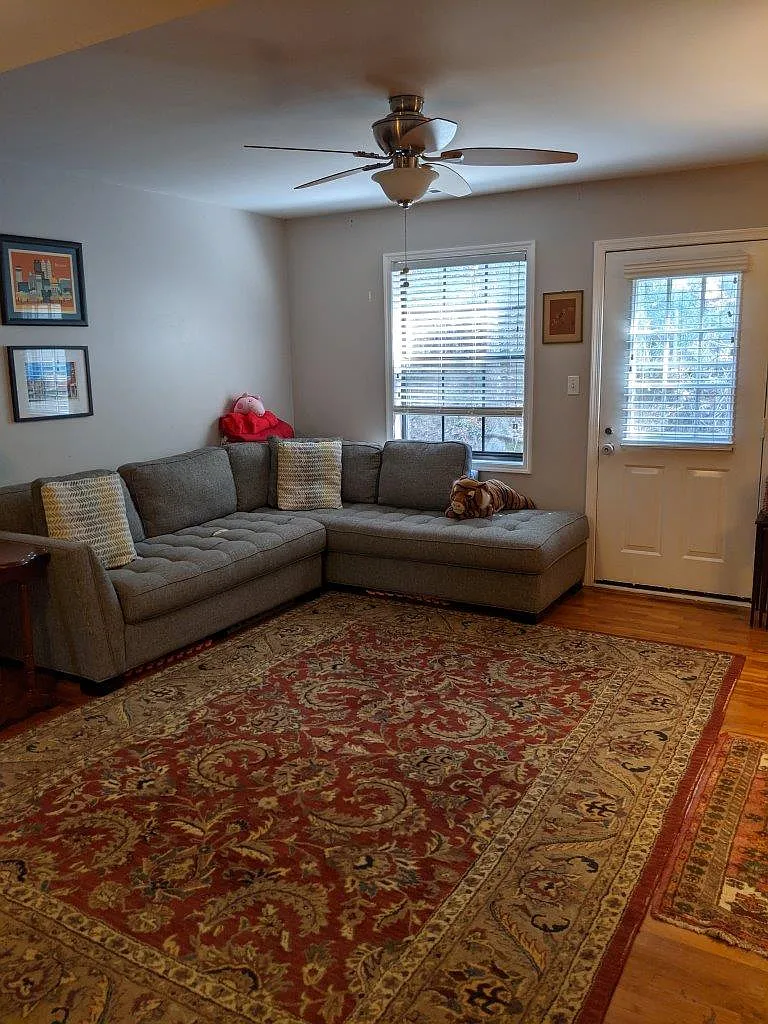 2 bed, 1.5 bath, 1050 sqft, $1,800 — Photo 2
