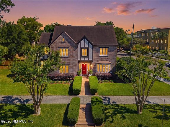 2nd image of 3338 RIVERSIDE Avenue