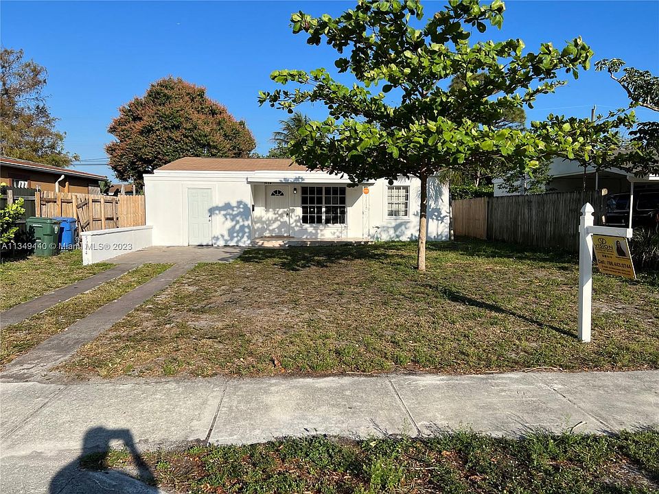1st image of 5224 NE 3rd Ave