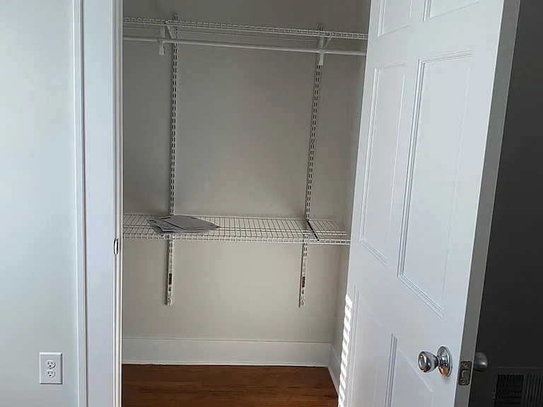 216 Catskill Ave — Photo 12