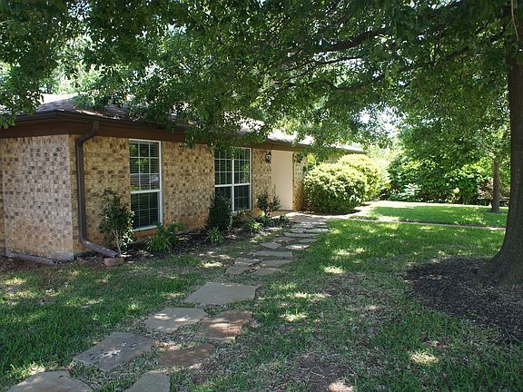2nd image of 2806 Red Gum Gap St
